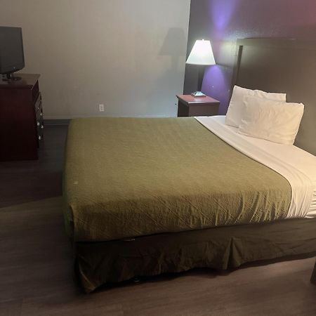 Deluxe Inn 波西尔城 外观 照片