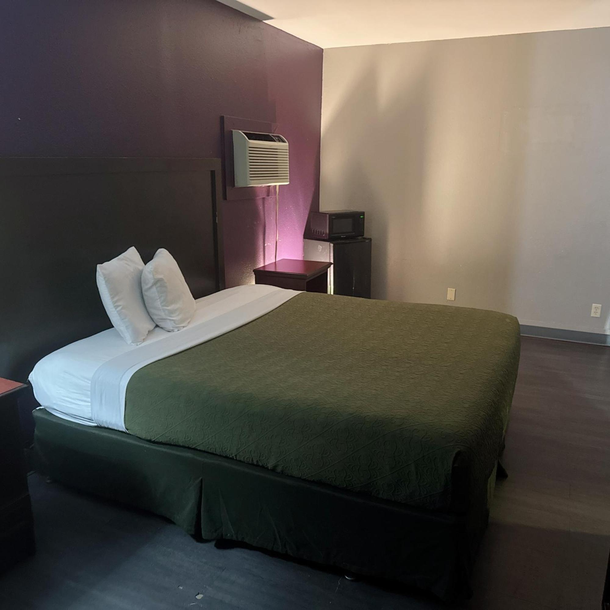 Deluxe Inn 波西尔城 外观 照片