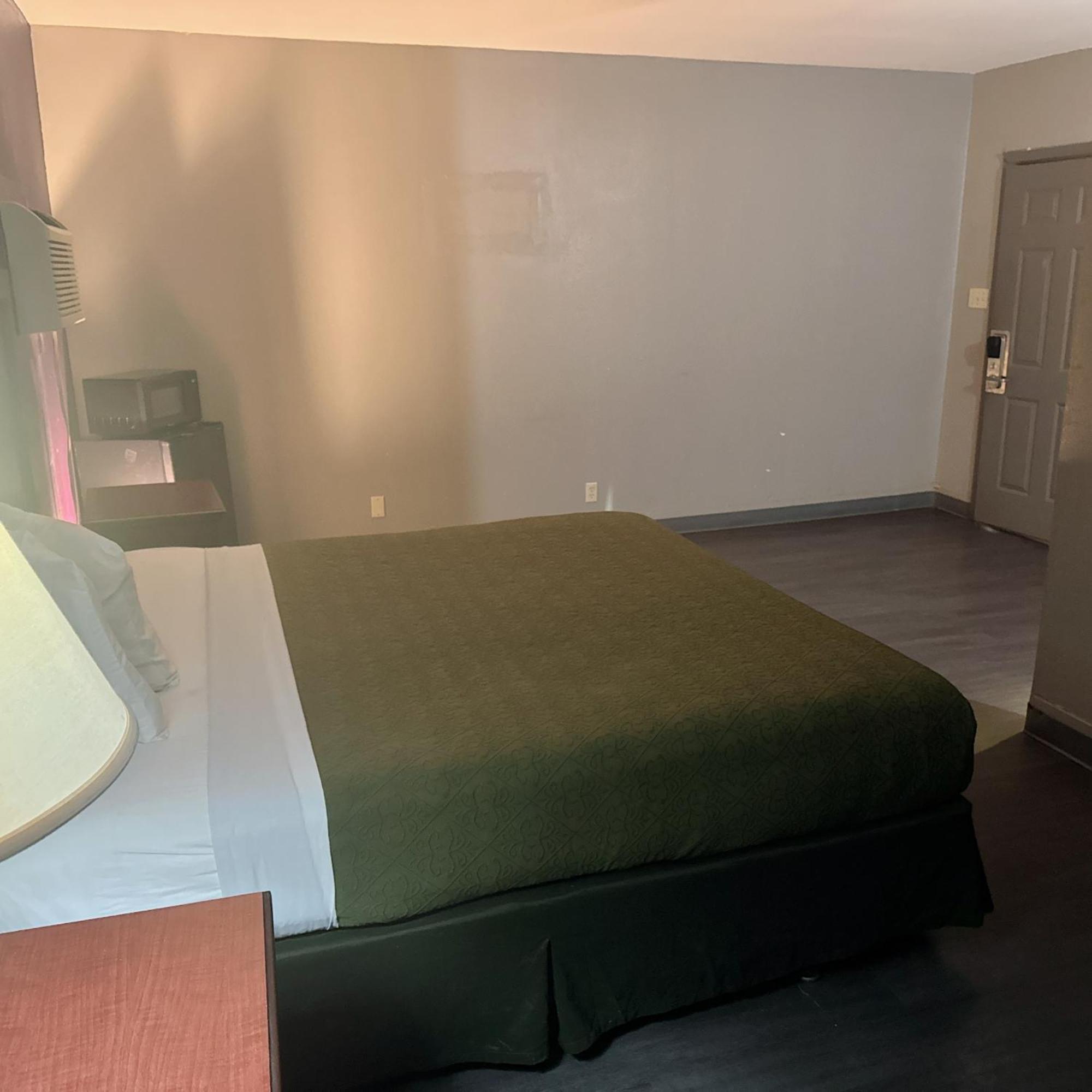 Deluxe Inn 波西尔城 外观 照片